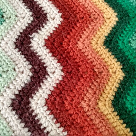 Vintage Crocheted Table Mat Doily Mini Afghan Chevron Handmade Boho Decor - Picture 9 of 10